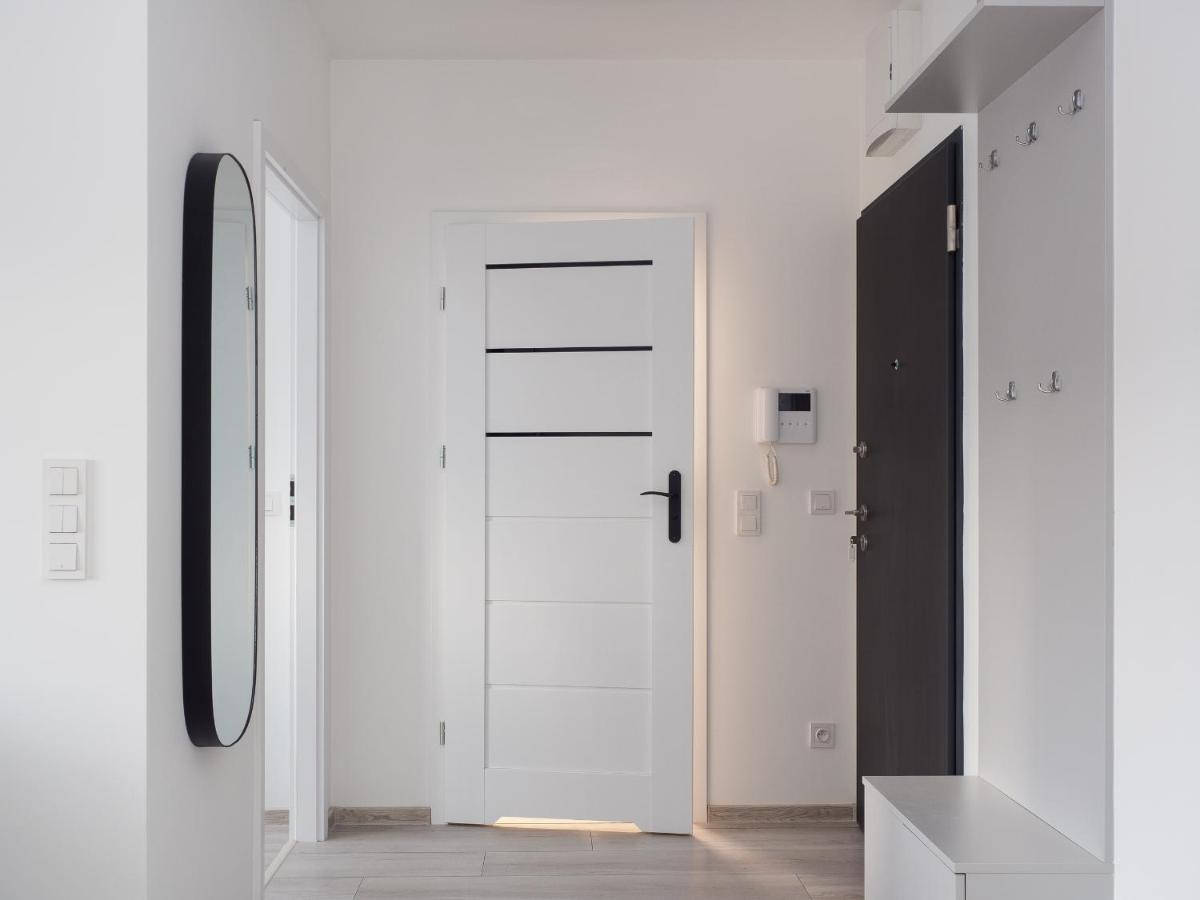 Szwedzka 22C Separate Bedroom Free Garage By Perfect Apart Warschau Exterior foto
